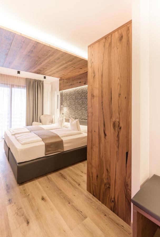 Hotel Cevedale Living Romance Hotel Cogolo Kültér fotó